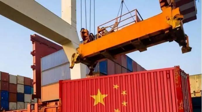 不顾中方，乌克兰连罚8家中企，转头却发现：中国2邻国出兵援俄。从今年的4月份开始