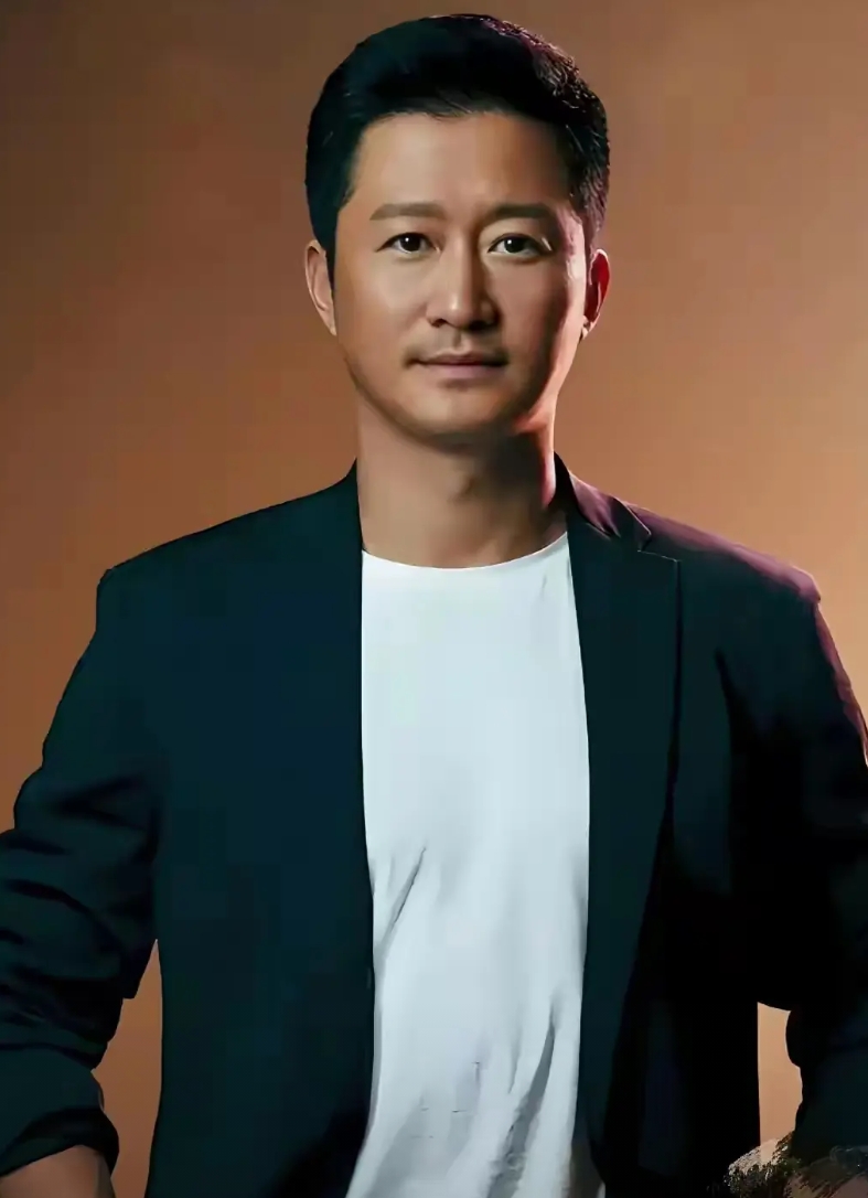 输惨了！吴京的电影撤档，姜文的电影票房惨淡，中国2025年的电影居然靠动画片来撑