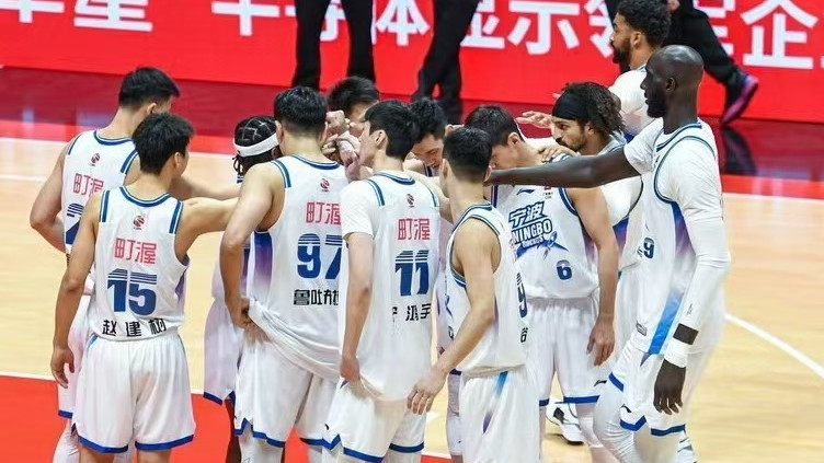 CBA最大黑马携四连胜杀入第一集团