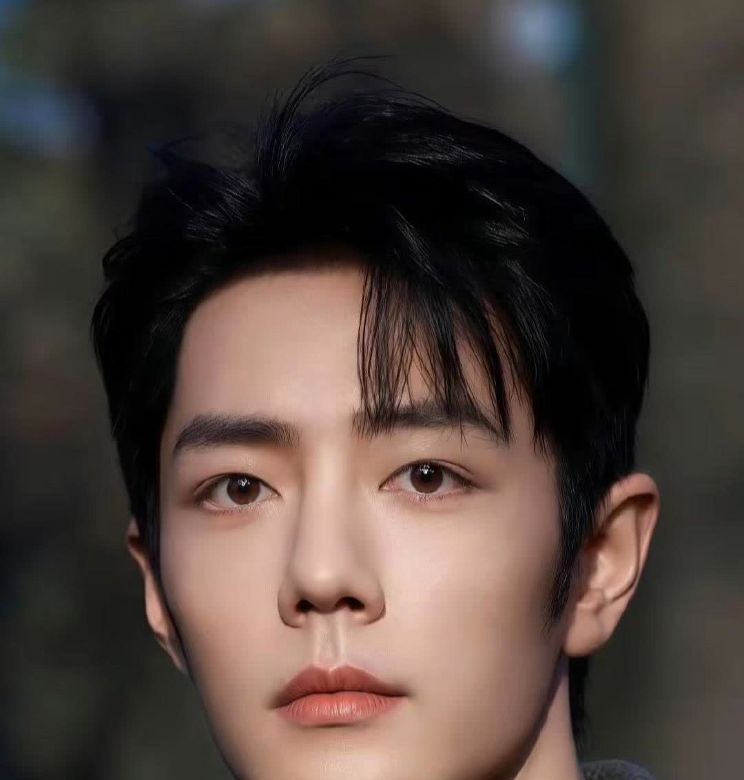肖战说，
现在不是不想谈恋爱，
而是我只要一谈恋爱，那么我就等于失业了呀。
