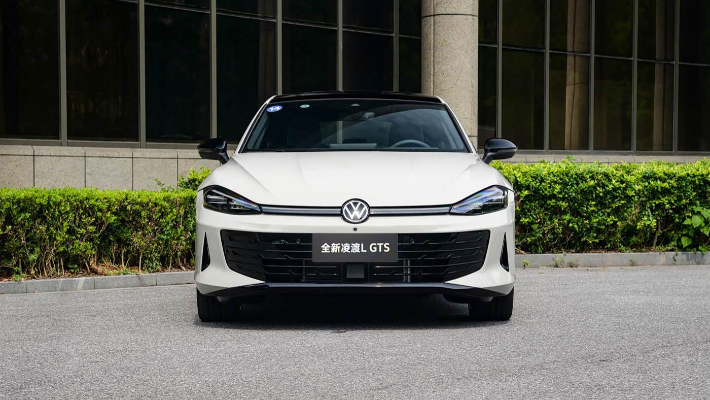 抚顺城市穿梭机 凌渡L和昂克赛拉对比测评