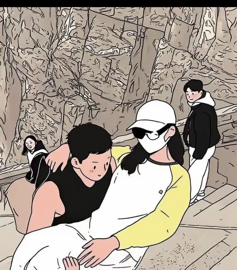 安徽一女子瞒着老公去泰山旅游，爬泰山陪爬一组。500元请了个身高1米8的帅哥陪爬