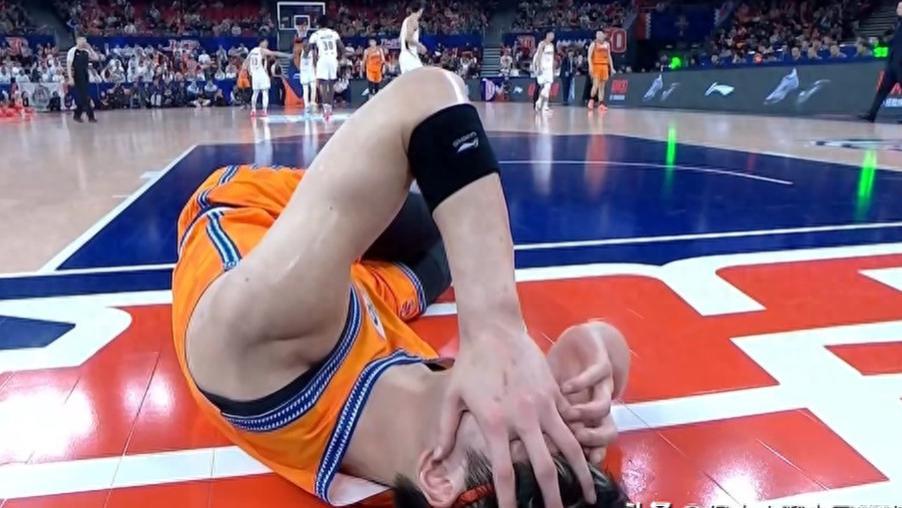 上海97: 77胜浙江，弗格21分，张镇麟11分，李弘权半场18分，古德温5分8助