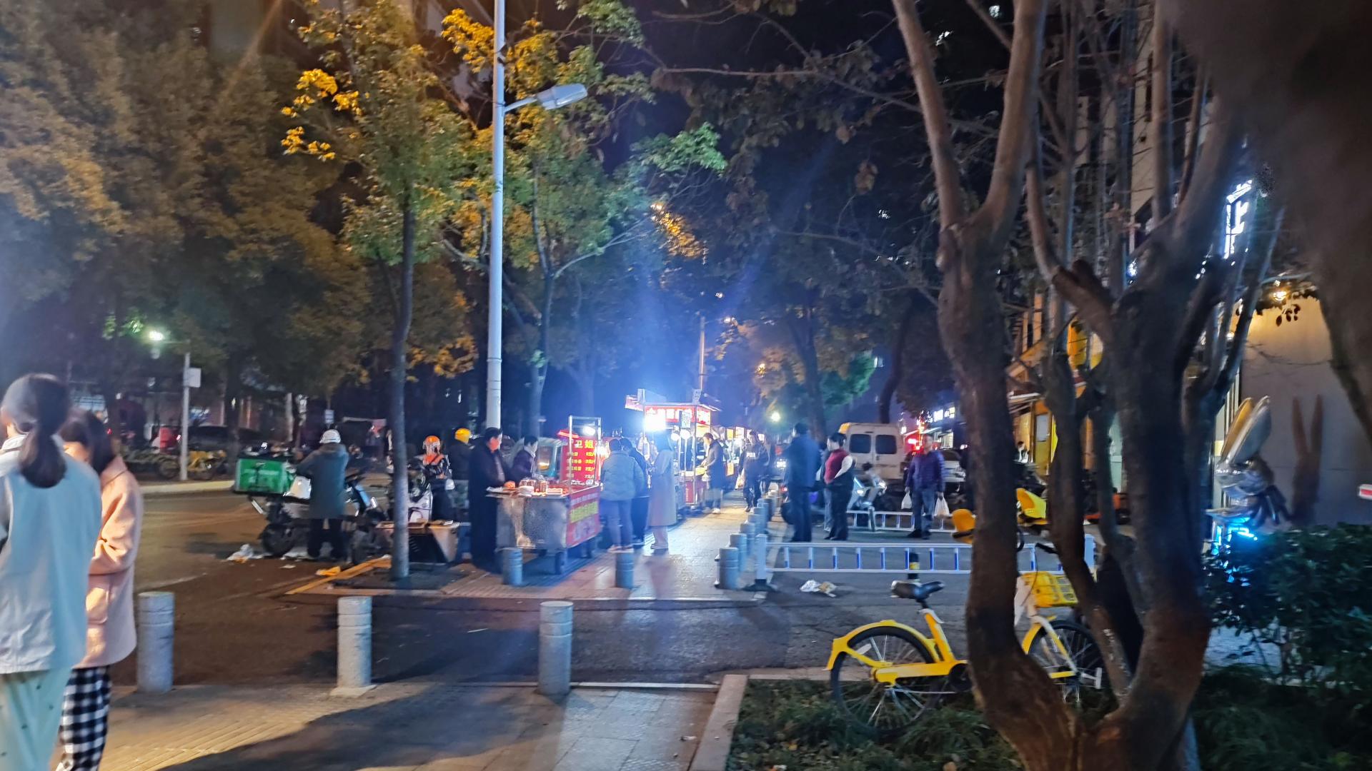 中年失业负债，我带娃在武汉摆地摊之20：摆摊是我投资最小的一个项目！