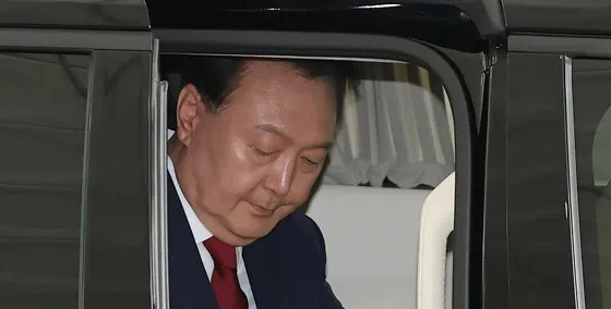 尹锡悦再被叫去问话，这事儿还没完











韩国前总统尹锡悦摊上大事