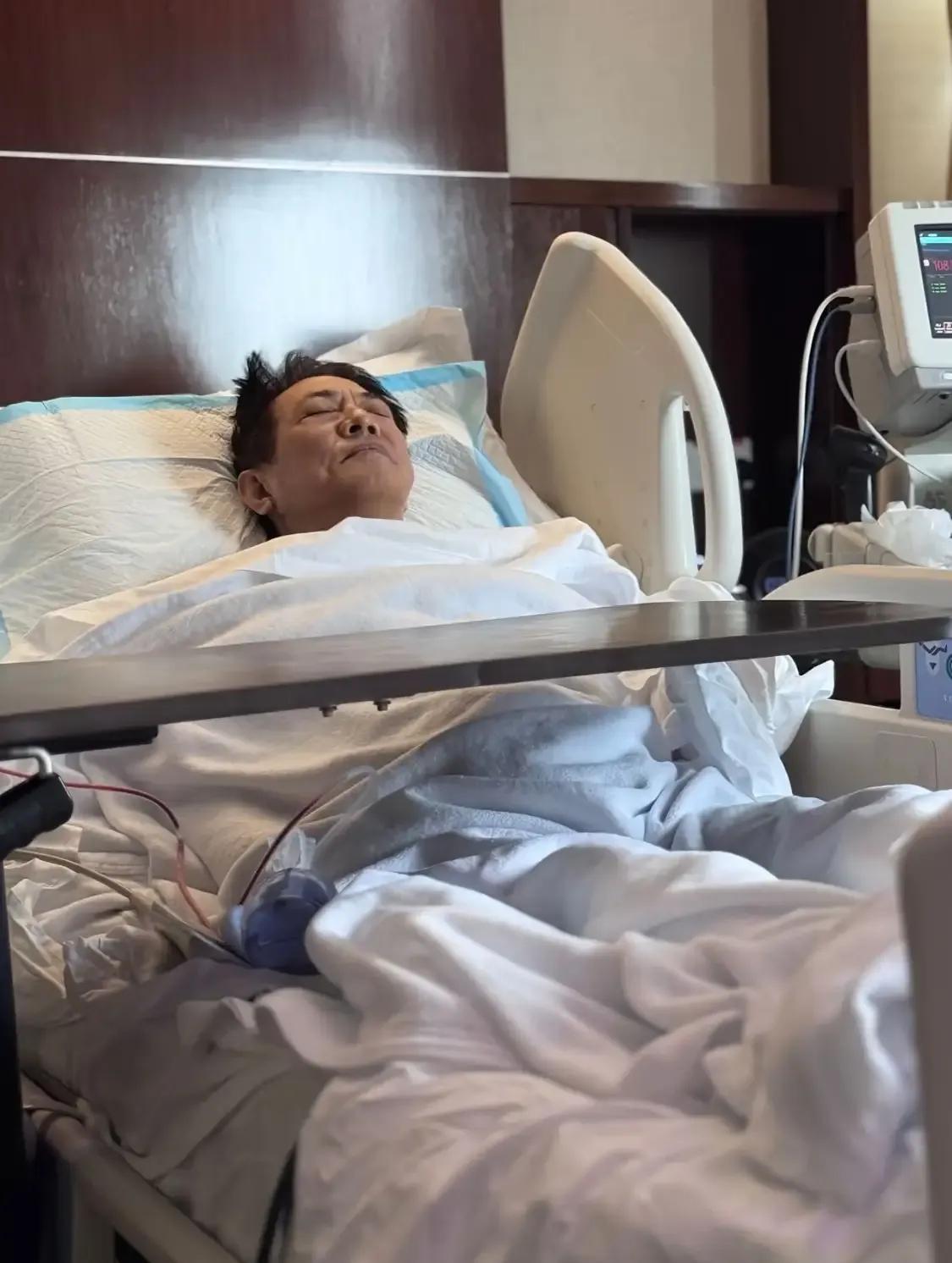 李连杰再次生病住院，
他说又经历一次无常的考验，
在24岁时他就险些丧命，
跑遍