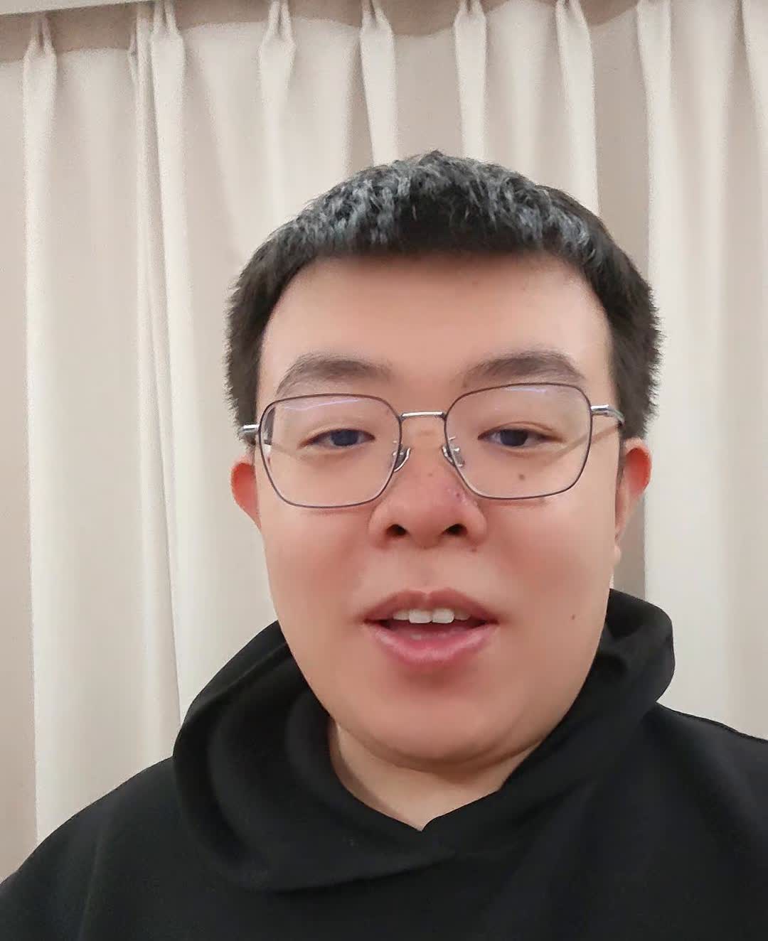 问界新M5 Ultra是小改款，但是真降价。以前问界M5智驾版要27万，问界新M