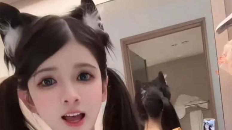 650万欠款闹大了：狗头萝莉被赶下高铁，网红行业真比你想的还狠！