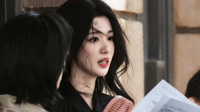 “美人如玉”王楚然黑旗袍封神，《这一秒过火》未播先爆的视觉盛宴​！
