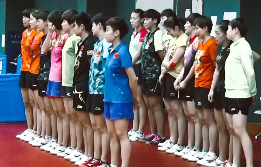 第一排：顾玉婷，张蔷，木子，陈可，陈幸同，顾若辰，孙颖莎，张瑞
第二排：武杨，孙
