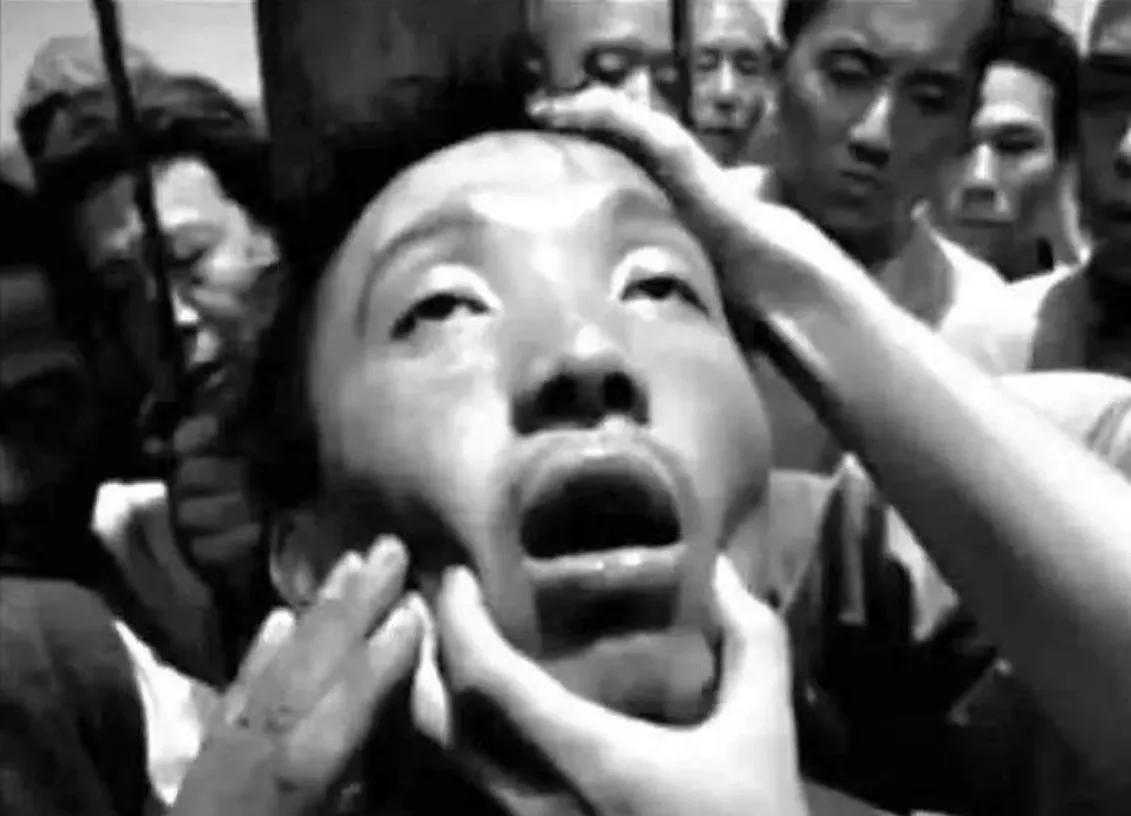 1864年11月，年仅15岁的太平天国幼主洪天贵福被押赴刑场处决。他在来的囚车上