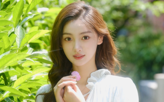 新婚夜，我听见冰山老公的心声