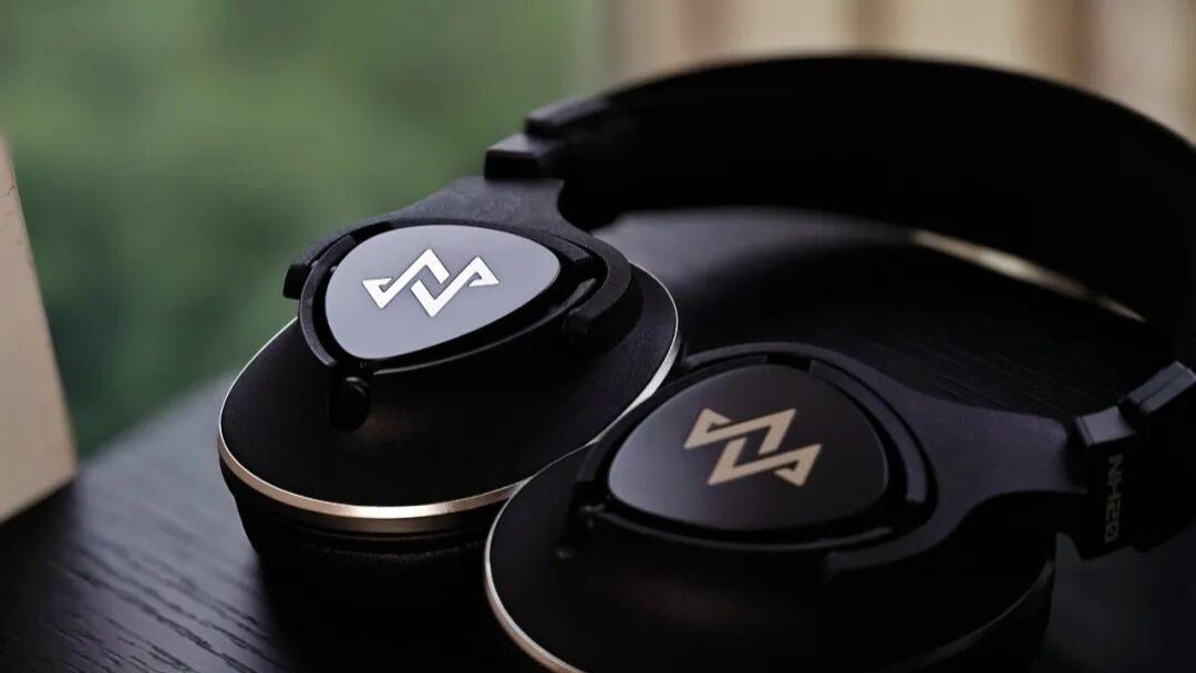 你这监听耳机，包专业的么？——宁梵NH20封闭式专业监听耳机