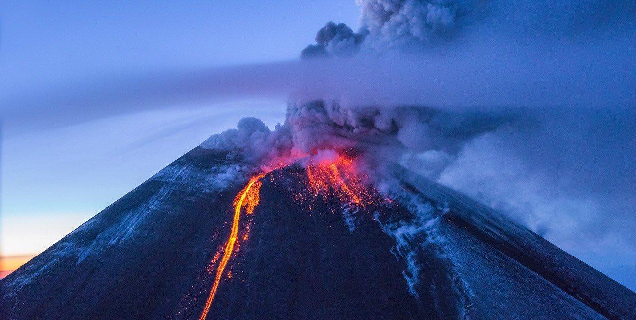 8.8级地震之后，欧亚大陆最大的火山爆发
2025年7月30日俄罗斯堪察加半岛发
