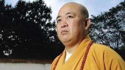 释永信被依法批捕，一副“挽联”送给信仰沦丧殆尽、节操碎了一地的大和尚