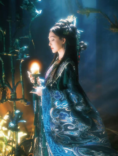 谁还记得那个罪大恶极却美到心软的慎儿，如今古装白月光杀回来了 ​​​