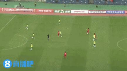 万项再进球，U16国足快速扳平比分。在U16国足对阵澳大利亚比赛刚刚开场2分钟便