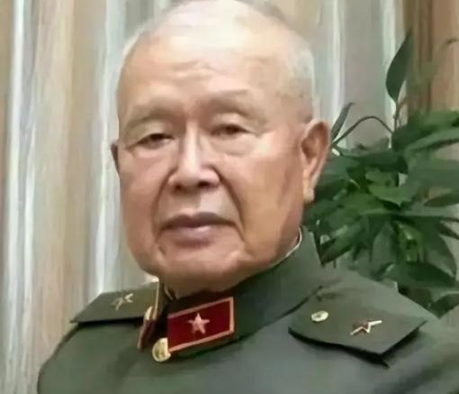 突破人类极限！年仅十七岁的志愿军战士将美军第一师耍得团团转，单枪匹马入敌营，摧毁