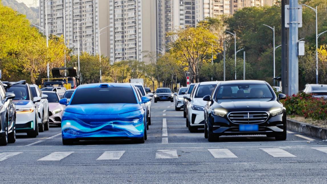 一季度亮相！比亚迪海洋8系双旗舰谍照曝光，大型车尺寸补位高端市场