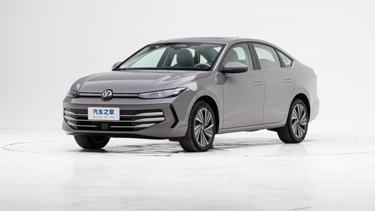 全新大众朗逸Pro上市，限时价8.88万起，双前脸设计