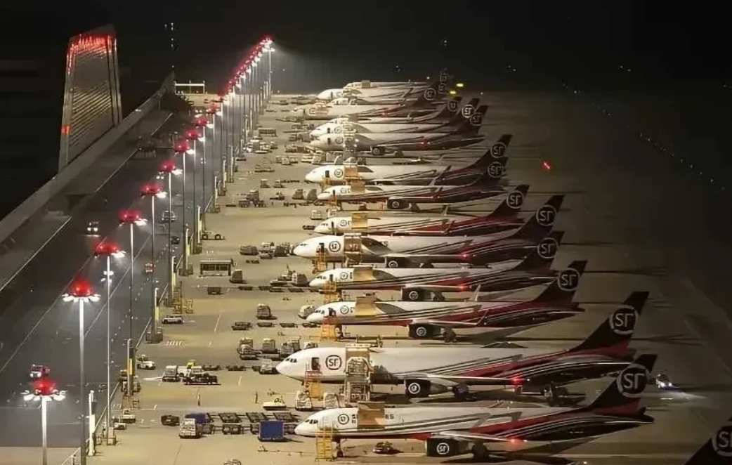 终于知道，为什么顺丰快递那么快送货到家了，这也太豪横了吧。