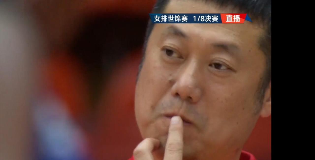 中国女排又犯了慢热的毛病！
原来与法国女排的淘汰赛，中国女排攻不下，防不住，拦不