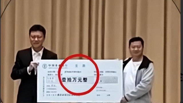 绿衣哥后续来了，蹭甲亢哥直播威胁卤鹅哥，遭文和友清理门户