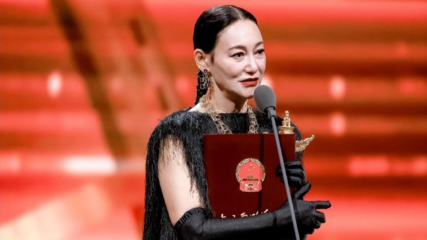 白玉兰“视后”投票排名：宋佳排倒数，刘亦菲仅第2，第一名凭啥