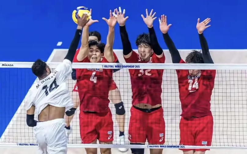 日本男排在世锦赛小组赛最后一轮以25-20、25-17、25-12轻松击败利比亚