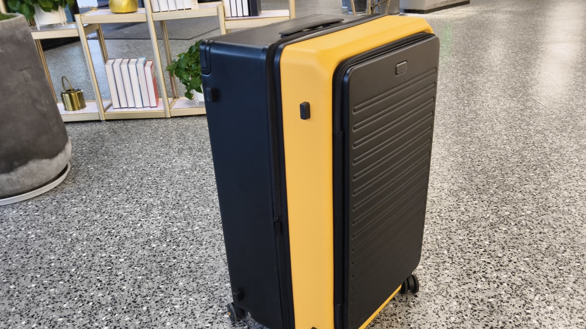 一家三口轻便出行，有品有面超能装：地平线8号探索家行李箱