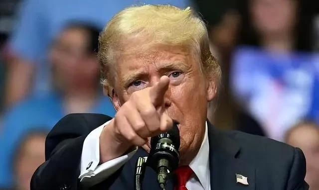 特朗普发声了，柬泰冲突这下应该会停火了吧？
老普宣称，你们要是不结束冲突，我就不