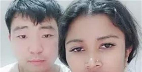 2012年，19岁的印度女孩莫迪娜，听说中国男人不打老婆、女人能挣钱，连夜收拾行
