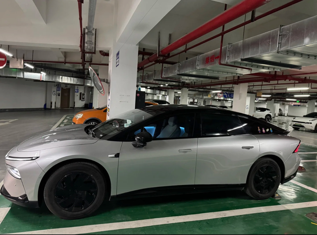 小鹏P7➕你买了后悔没
车友说除了内饰担心时间长了处理不干净，其他都还好，各位车