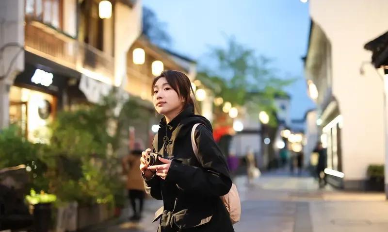 新型的婚姻才知道是这样的
来到杭州才知道，
杭州的女孩是这样陪嫁的。
这要是在我