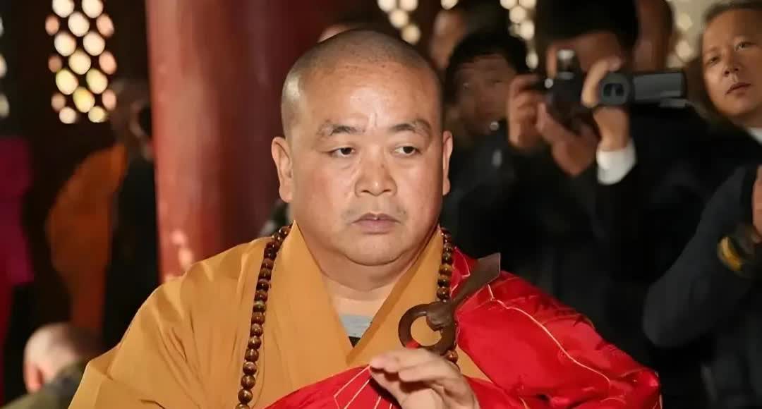 不可相信，这位方丈的“旧瓜”又被翻出来了，传得有声有色！核心爆料就俩字儿：“情债