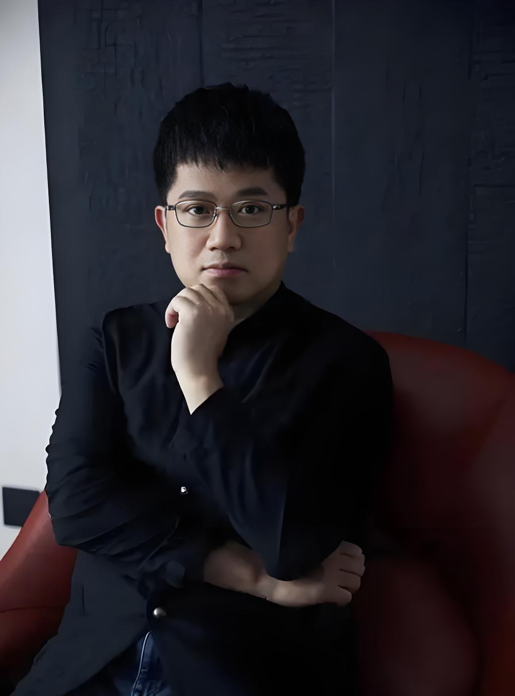 2025年，记者问马伯庸:“你是怎么想到《长安的荔枝》这个故事的？”马伯庸摆摆手