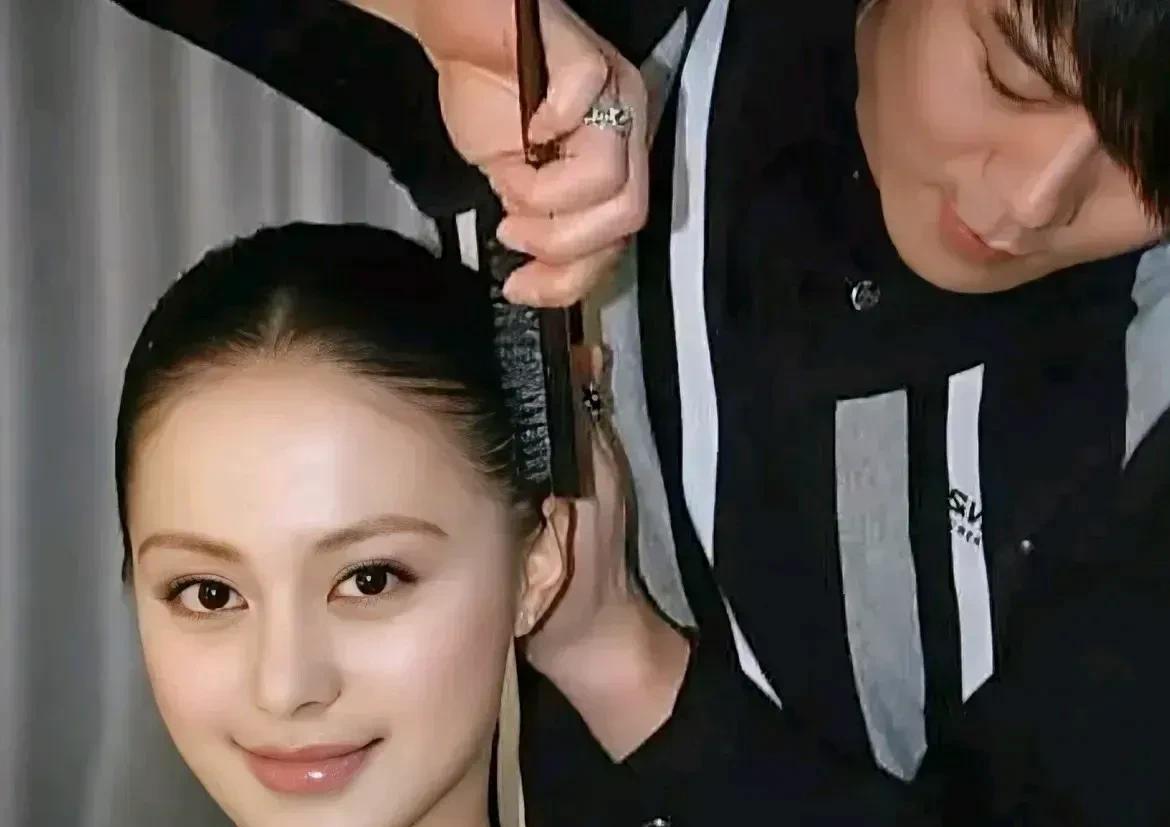 她这么漂亮，演技也好，为什么就不火呢？
她的人品也不错，我是怎么知道的呢？有一次