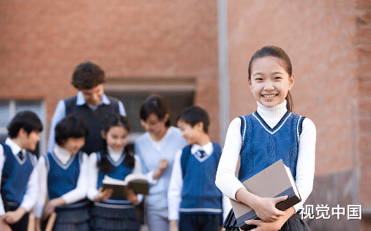 穷二代回归豪门后，整个贵族班杀疯了