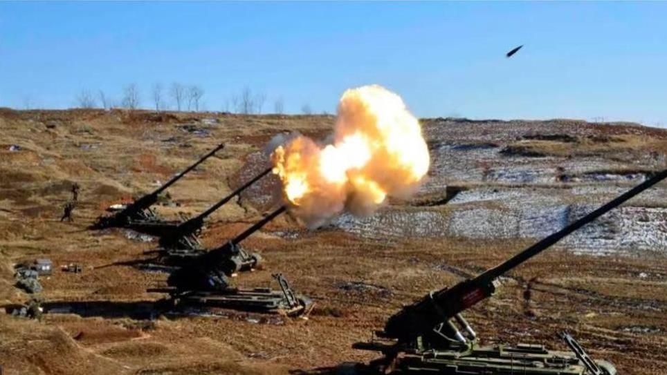 俄乌冲突！乌军海马斯摧毁三门巨炮，警告：逼急了平壤或援助俄军