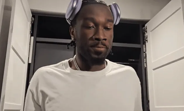 NBA常规赛马刺客场对阵太阳的比赛已经结束。全场战罢，马刺以118-130不敌太