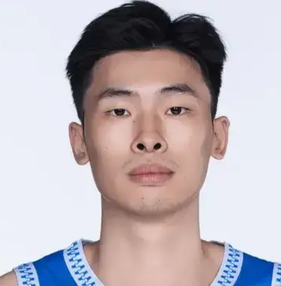 看了邹阳现在的表现，北控的肠子一定都悔青了吧？其实当时选秀，大部分人都看好邹阳，