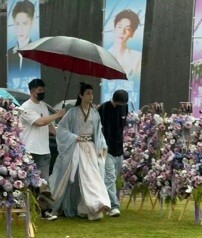 谁能告诉我罗云熙身高多少 ​​​