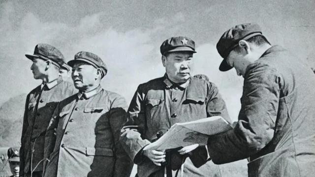 6万志愿军挤在江边，遭美军炮击伤亡过万，杨得志决定挥泪斩马谡