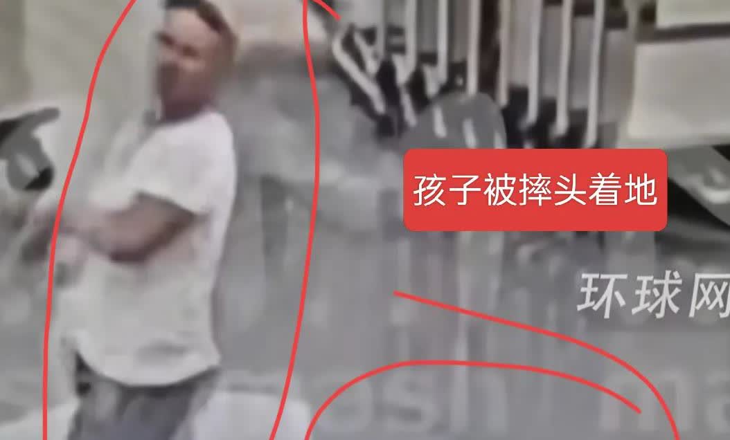 6月25日，俄罗斯发生了一起令人发指的恶性事件。在机场，一名吸毒成瘾的男子突然失