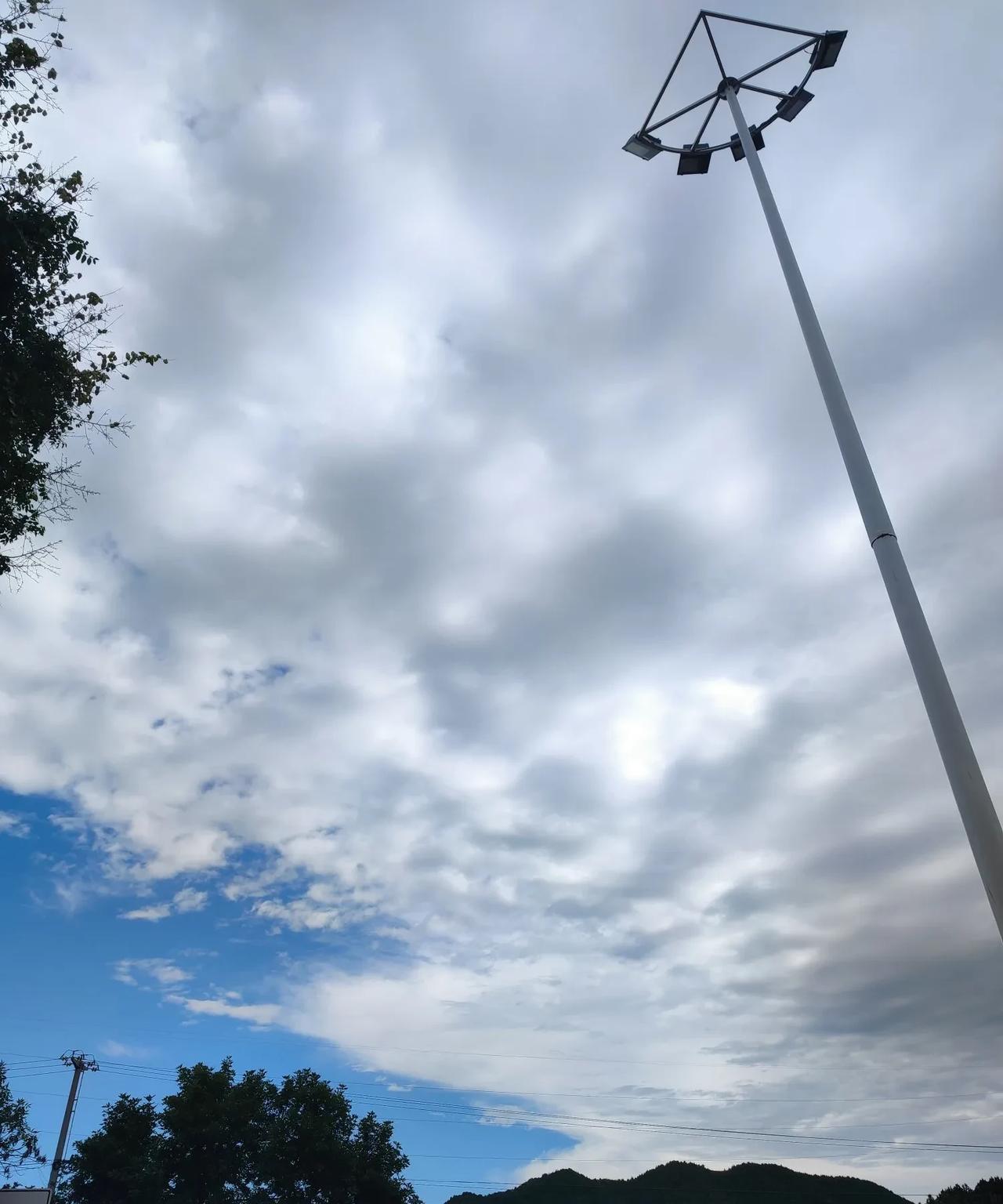 北京假期温度适宜，最高温度只有25℃！
这几天气温很舒适，今天白天最高温度只有2
