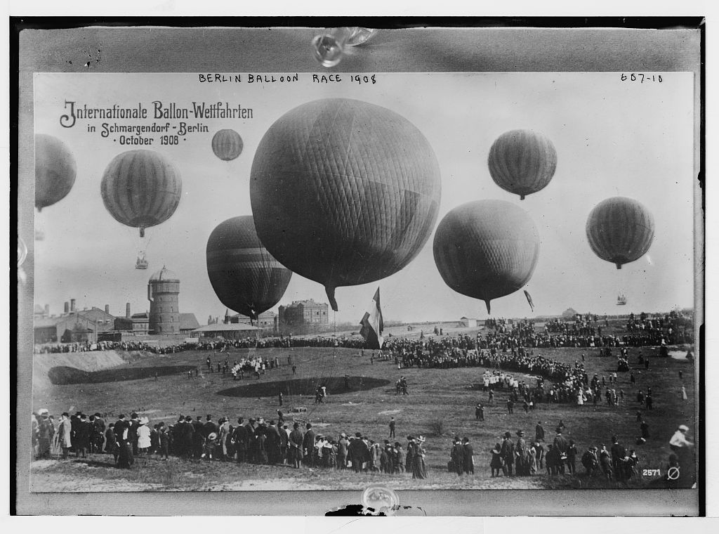 1908年，德国柏林的热气球比赛。