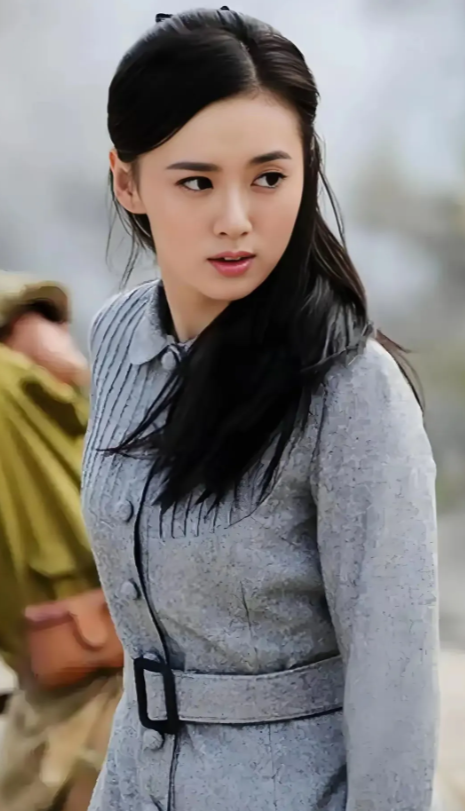 江铠同，1989年10月24日出生于山东青岛，中国内地女演员，毕业于中央戏剧学院