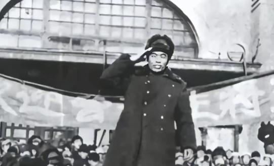1951年初春，当败退台岛的老蒋，听到曾泽生率领50军，在朝鲜战场上把美军、英军