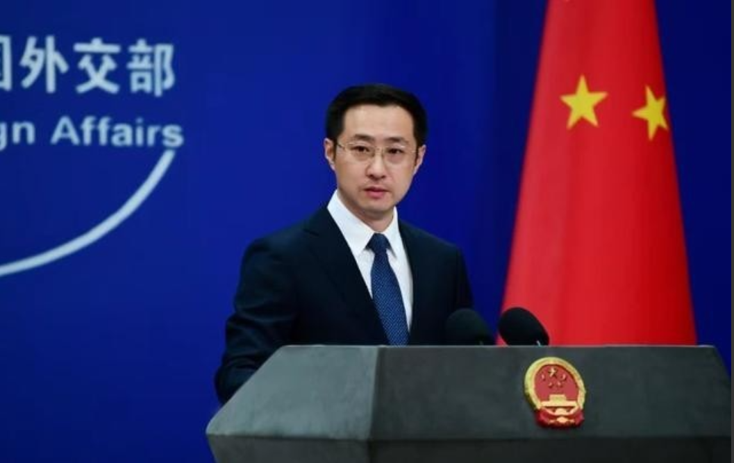 英伟达天塌了！黄仁勋没想到中国居然把事情做的这么绝。

话说回来，英伟达在中国市