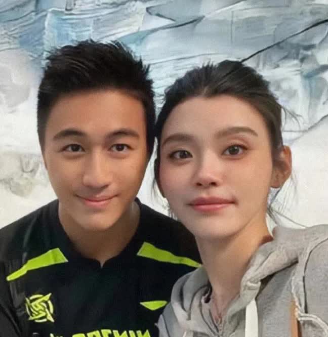 36岁奚梦瑶，
​
​告诉了所有女生一个道理，
​
​找老公不一定要找年